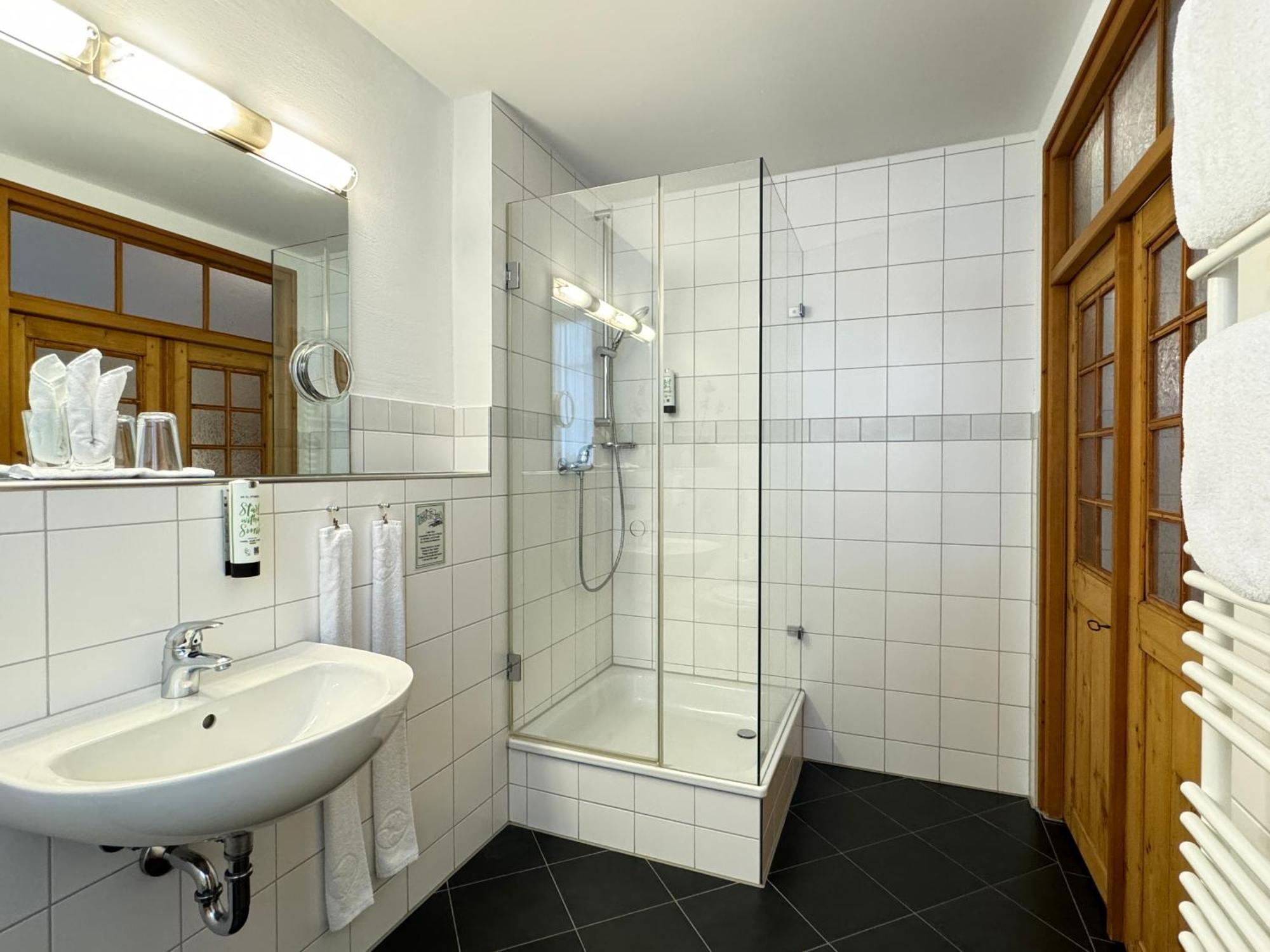 Hotel Haimerlhof Wolnzach Esterno foto