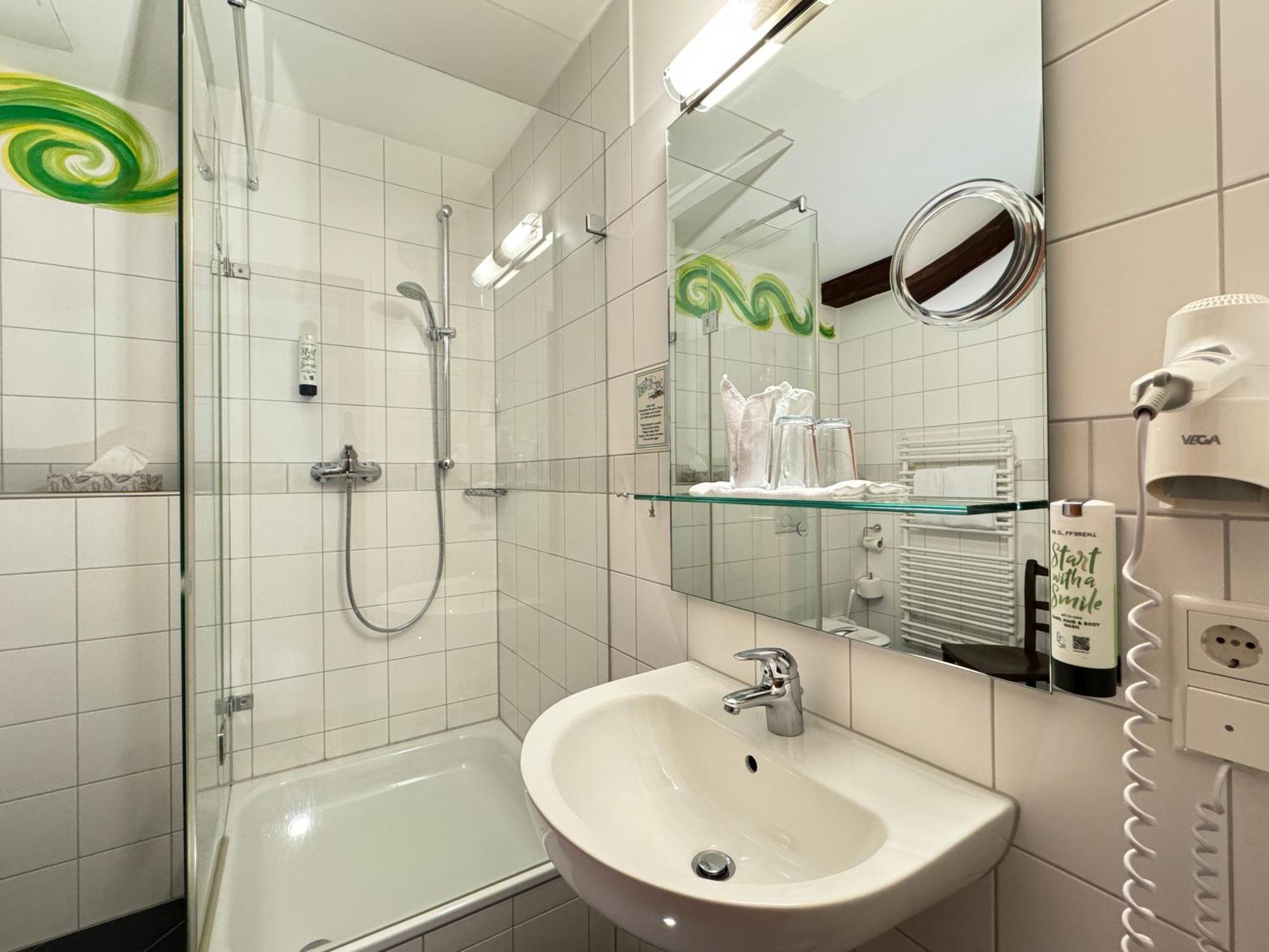 Hotel Haimerlhof Wolnzach Esterno foto